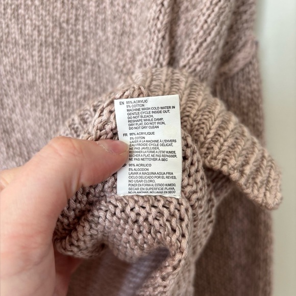 🎉4/30$🎉 Vintage Women's Pink Sweater with Elbow Patch💖 - Picture 4 of 5